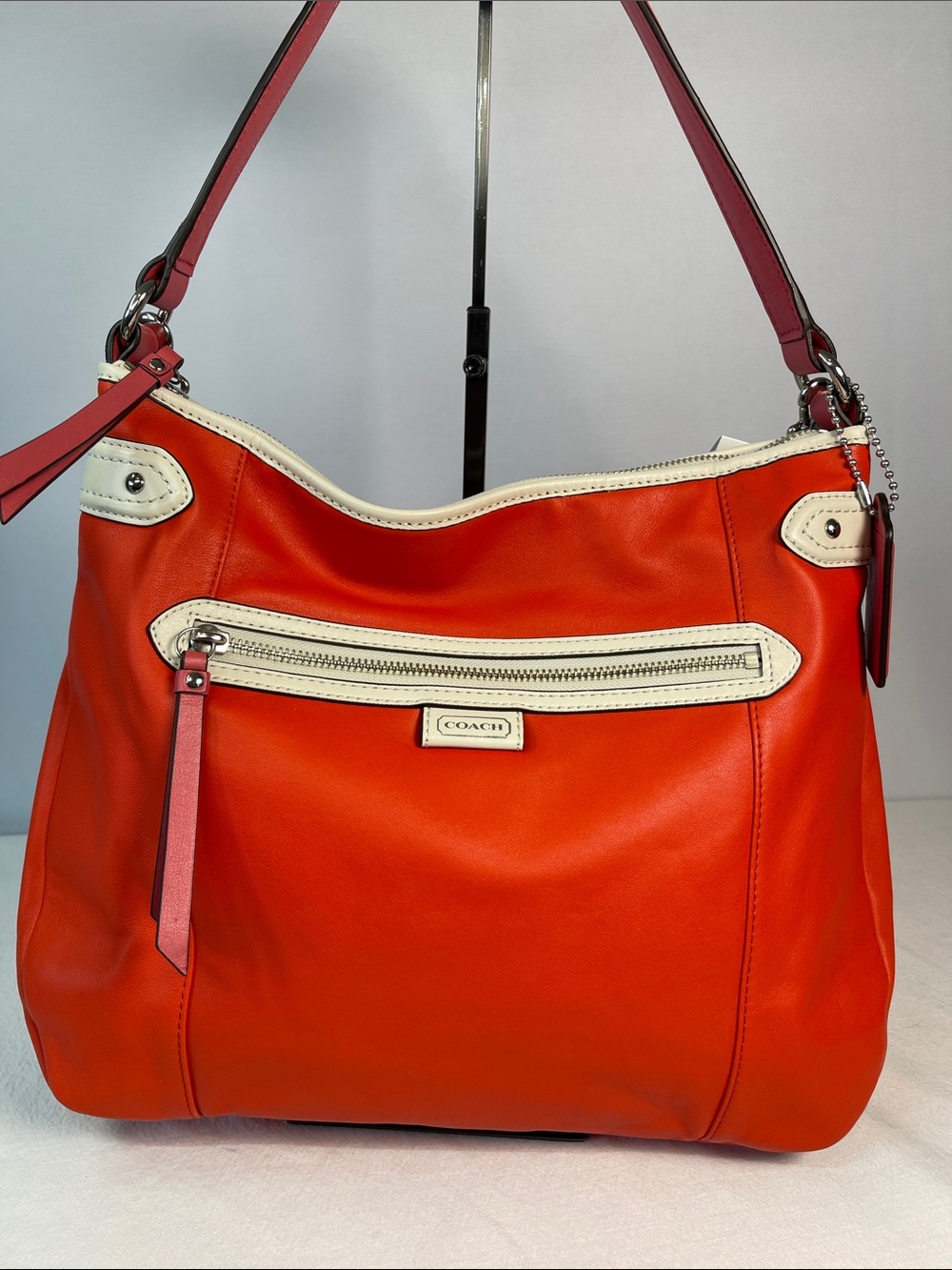 Coach E1380-F23903 Daisy Spectator Leather Convertible Hobo NWT